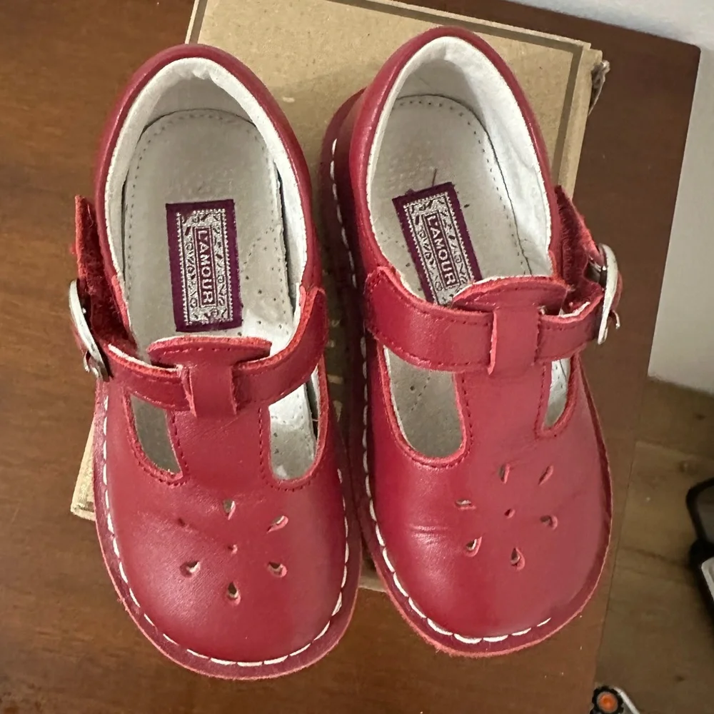 LAmour cute red